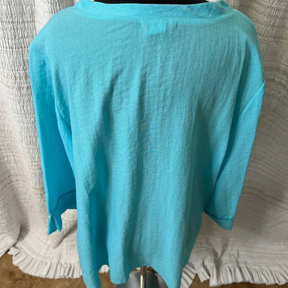 Turquoise Jacket - Picture 2 of 2